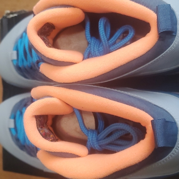 Deadstock Jordan 10 bobcats - Picture 13 of 17